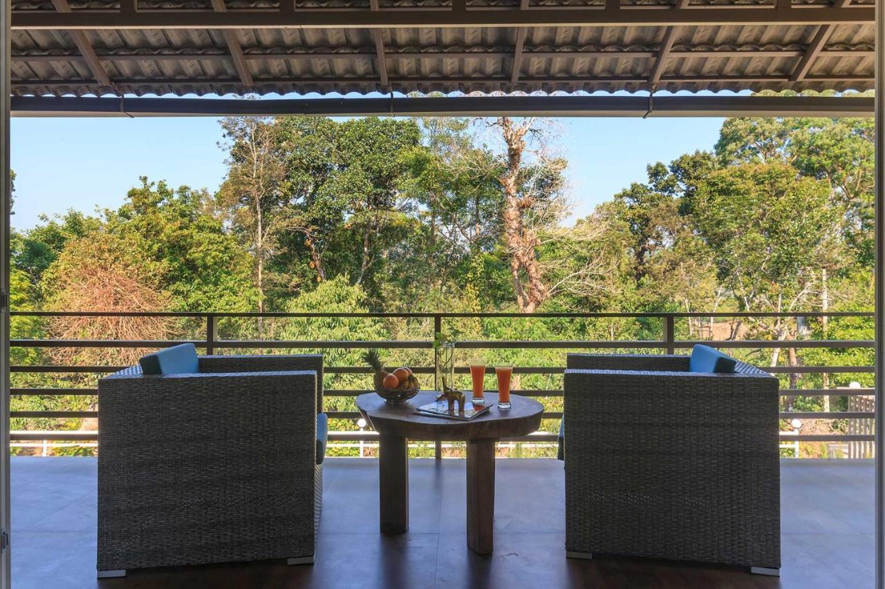 Coffee & Mist Luxury Villa- Comp Breakfast, Pool, Lounge, And Coffee Estate By Stayvista Madikeri Dış mekan fotoğraf