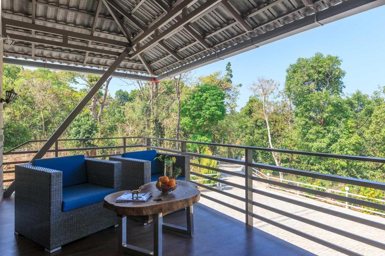 Coffee & Mist Luxury Villa- Comp Breakfast, Pool, Lounge, And Coffee Estate By Stayvista Madikeri Dış mekan fotoğraf